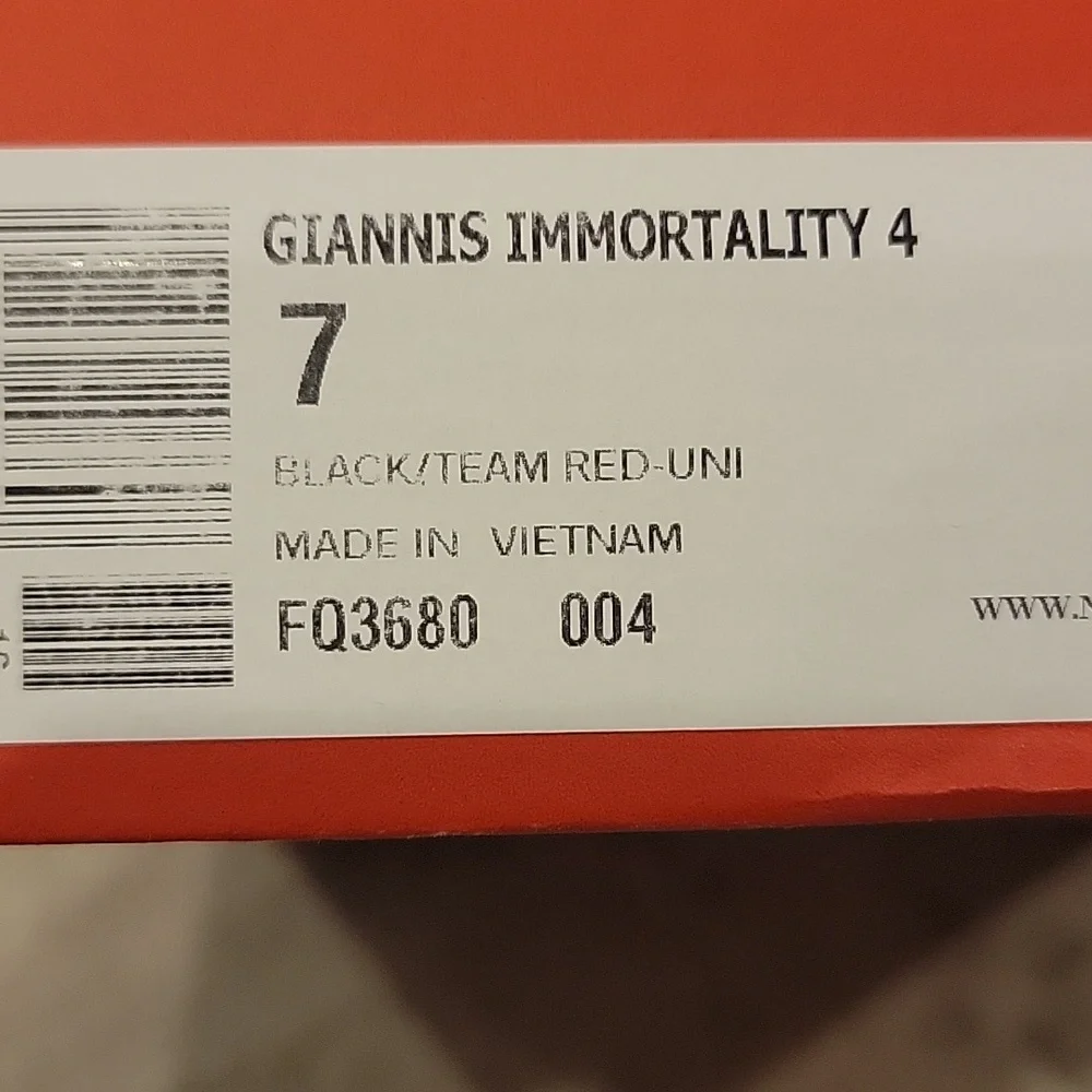 Nike Men's Giannis Immortality 4 Red And Black ~Size 7~New In Box